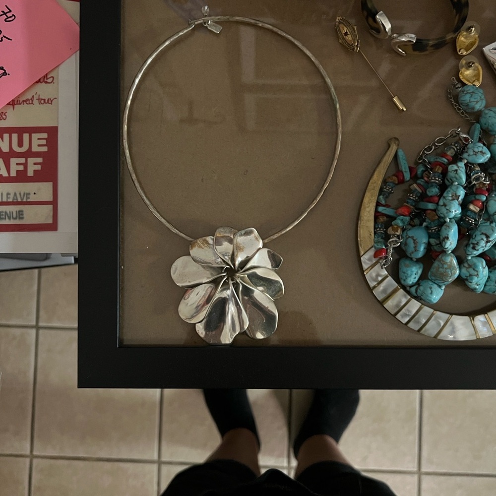 Robert Lee Morris Silver Sculptural Flower Collar Necklace - Picture 4 of 5